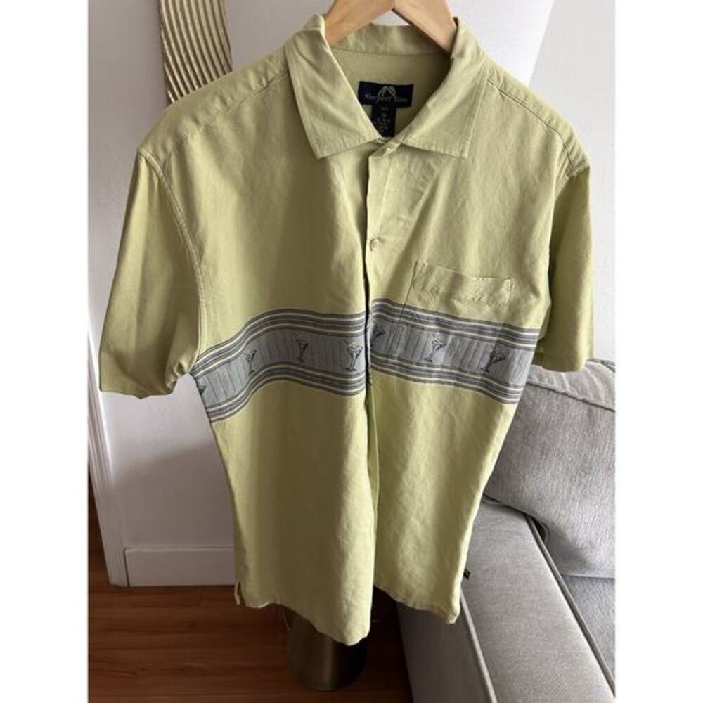 Newport Green Shirt Men M Martinis Summer Tropical Party Shirt